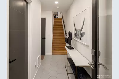 9709 Roosevelt Way NE #A, Seattle, WA 98115 - Photo 8