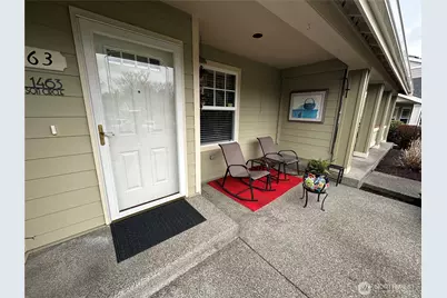 1463 Thompson Circle, DuPont, WA 98327 - Photo 2