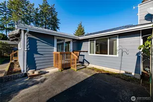2211 32nd St, Anacortes, WA 98221 - Photo 8