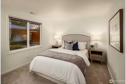 17505 NE 4th Place, Bellevue, WA 98008 - Photo 20