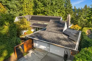 17505 NE 4th Pl, Bellevue, WA 98008 - Photo 2