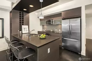 820 Blanchard St, Seattle, WA 98121 - Photo 10