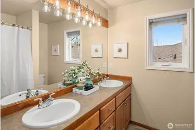 818 S 36th Place, Renton, WA 98055 - Photo 24