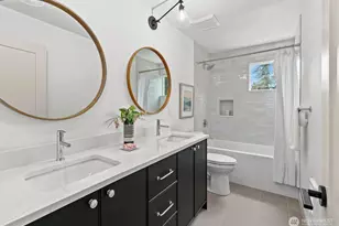 1261 NE 100th St, Seattle, WA 98125 - Photo 34