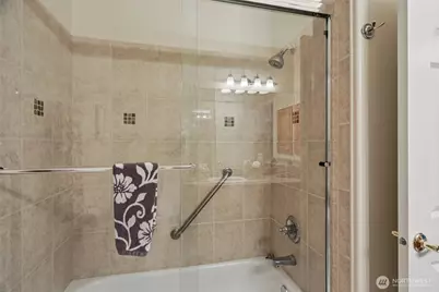 4406 Providence Point Place SE #301, Issaquah, WA 98029 - Photo 18