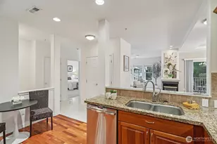 4406 Providence Point Pl SE, Issaquah, WA 98029 - Photo 8