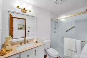 816 N 175th St, Shoreline, WA 98133 - Photo 32