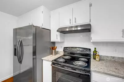 816 N 175th Street #2, Shoreline, WA 98133 - Photo 16