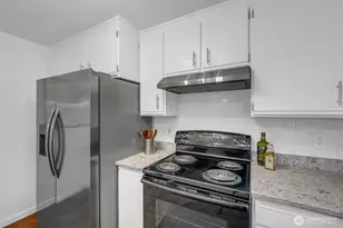 816 N 175th St, Shoreline, WA 98133 - Photo 24