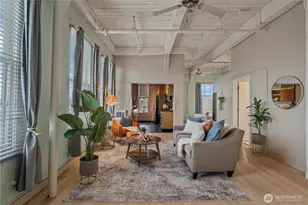 1120 Cliff Ave, Tacoma, WA 98402 - Photo 2