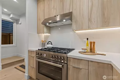 8314 28th Avenue NE, Seattle, WA 98115 - Photo 14