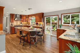 23970 SE 40th Pl, Sammamish, WA 98029 - Photo 12