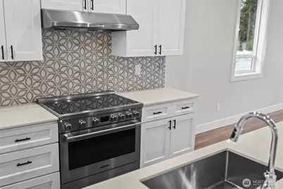 8717 33rd Street E, Edgewood, WA 98371 - Photo 6