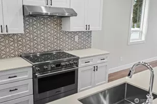 8717 33rd St E, Edgewood, WA 98371 - Photo 6