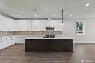 8717 33rd St E, Edgewood, WA 98371 - Photo 8