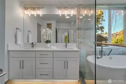 4019 4th Avenue NE, Seattle, WA 98105 - Photo 16