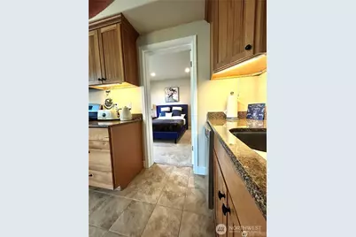 6736 NE 201st Place, Kenmore, WA 98028 - Photo 10