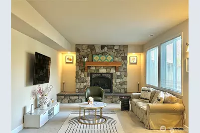 6736 NE 201st Place, Kenmore, WA 98028 - Photo 16