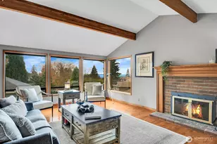 902 7th Ave S, Edmonds, WA 98020 - Photo 2