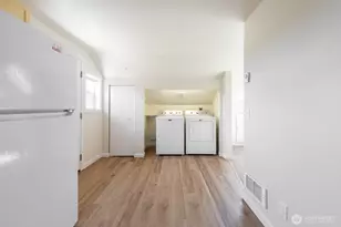 3827 Wetmore Ave, Everett, WA 98201 - Photo 6