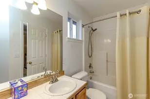 12516 204th Ave Ct E, Bonney Lake, WA 98391 - Photo 28