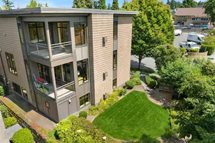 427 2nd St S, Kirkland, WA 98033 - Photo 2