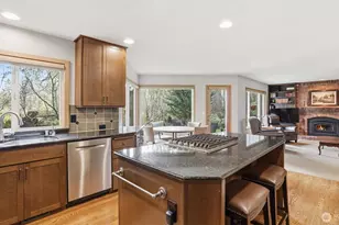 25919 SE 40th Ct, Sammamish, WA 98029 - Photo 14