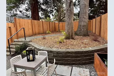 13542 39th Avenue NE #B, Seattle, WA 98125 - Photo 12