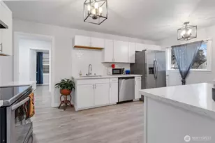 4817 N 28th St, Tacoma, WA 98407 - Photo 8