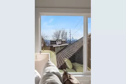 7920 5th Avenue NE, Seattle, WA 98115 - Photo 18