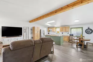 300 SW 7th Ave, Battle Ground, WA 98604 - Photo 4