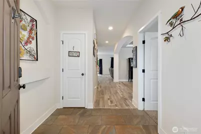 6857 Flute Street SE, Lacey, WA 98513 - Photo 2