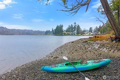 15233 NE Sunset Ave NE, Keyport, WA 98345 - Photo 4