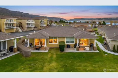 9270 Canyon Drive NW #C16, Quincy, WA 98848 - Photo 1