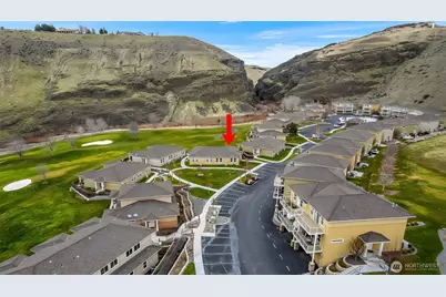 9270 Canyon Drive NW #C16, Quincy, WA 98848 - Photo 2