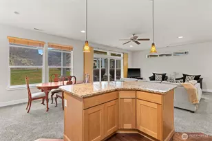 9270 Canyon Dr NW, Quincy, WA 98848 - Photo 22