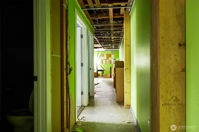 14310 Greenwood Avenue N, Seattle, WA 98133 - Photo 12