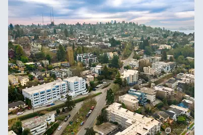 2244 13th Avenue W #407, Seattle, WA 98119 - Photo 2