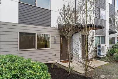 4290 S Greenbelt Station Drive, Seattle, WA 98118 - Photo 30