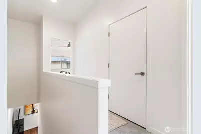 4290 S Greenbelt Station Drive, Seattle, WA 98118 - Photo 18