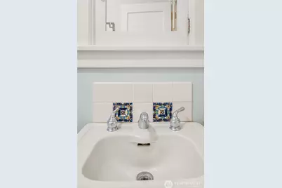 5006 37th Avenue NE, Seattle, WA 98105 - Photo 16