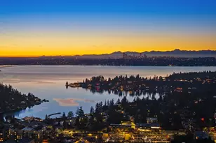 10700 NE 4th St, Bellevue, WA 98004 - Photo 40