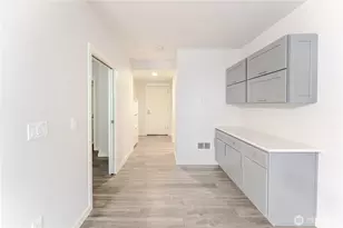 76 Cedar St, Seattle, WA 98121 - Photo 12