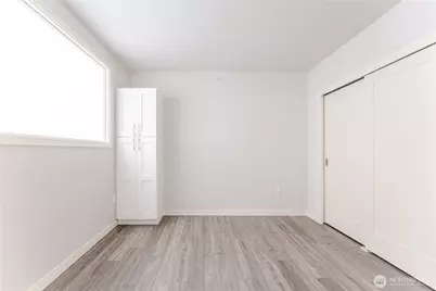 76 Cedar Street #303, Seattle, WA 98121 - Photo 14