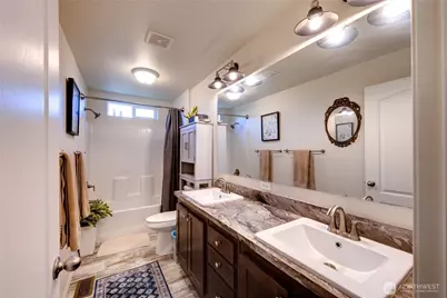 371 Mayer Street, Coupeville, WA 98239 - Photo 16