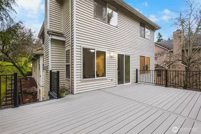 17431 NE 28th Street, Redmond, WA 98052 - Photo 28