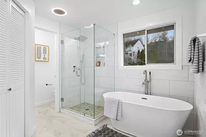 17431 NE 28th Street, Redmond, WA 98052 - Photo 14