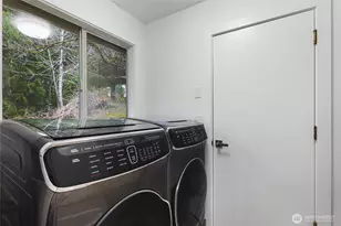 17431 NE 28th St, Redmond, WA 98052 - Photo 26