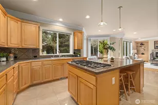 13804 SE 76th Pl, Newcastle, WA 98059 - Photo 12