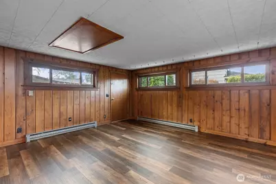 412 119th Street S, Tacoma, WA 98444 - Photo 10